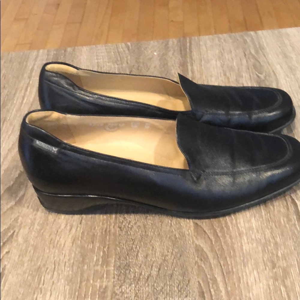 Barely worn black Mephisto loafers size 10